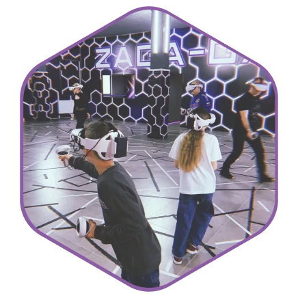 Игрок на VR-арене